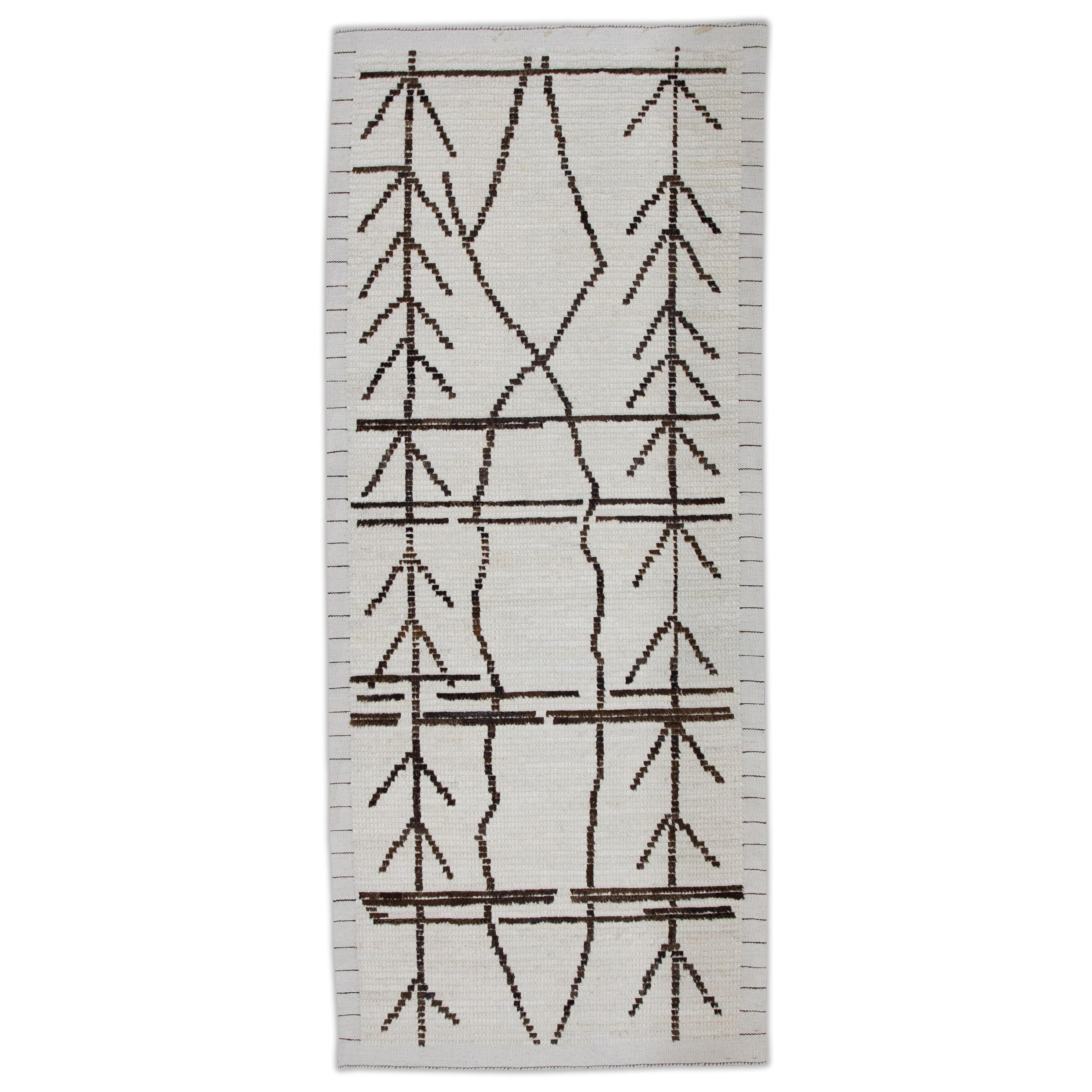  Handmade Wool Tulu Rug in Geometric Design 2'9" x 6'9"