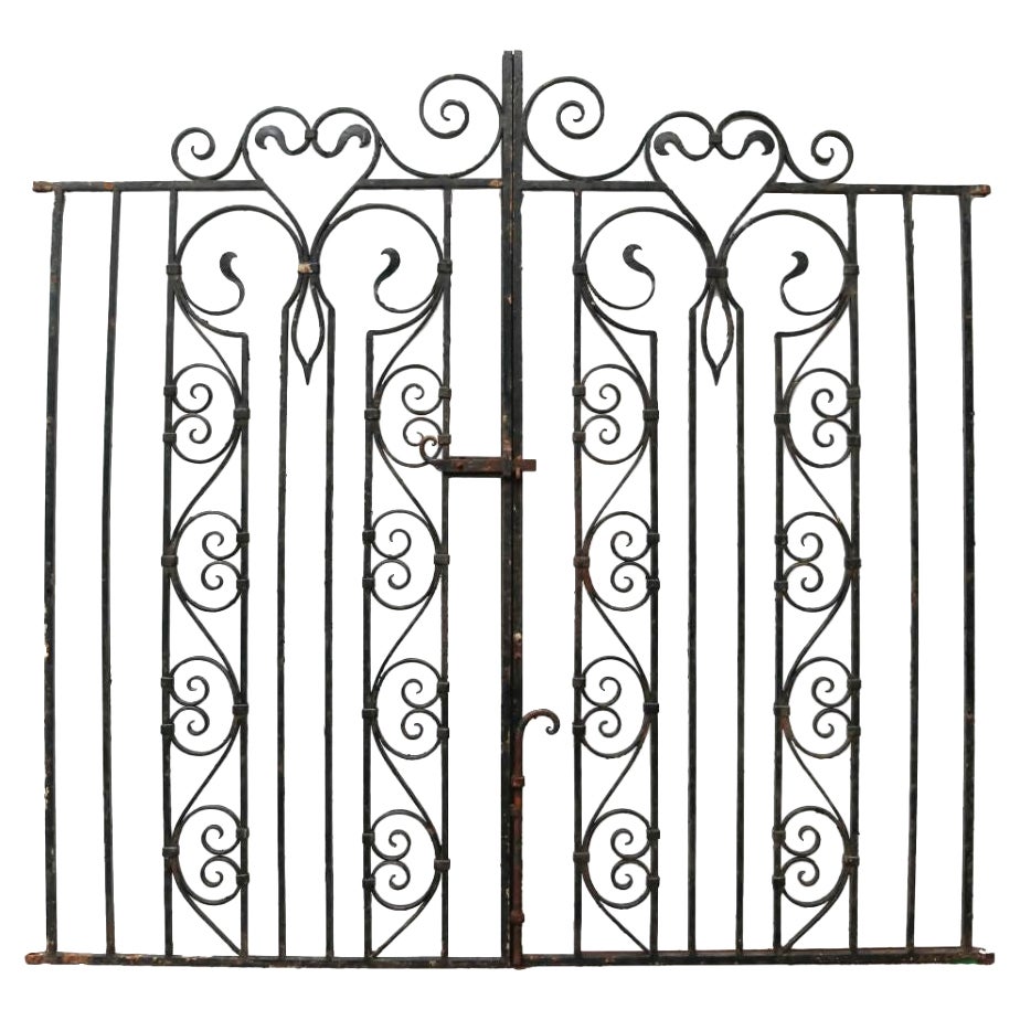 Puertas laterales altas de hierro forjado de estilo victoriano para jardines