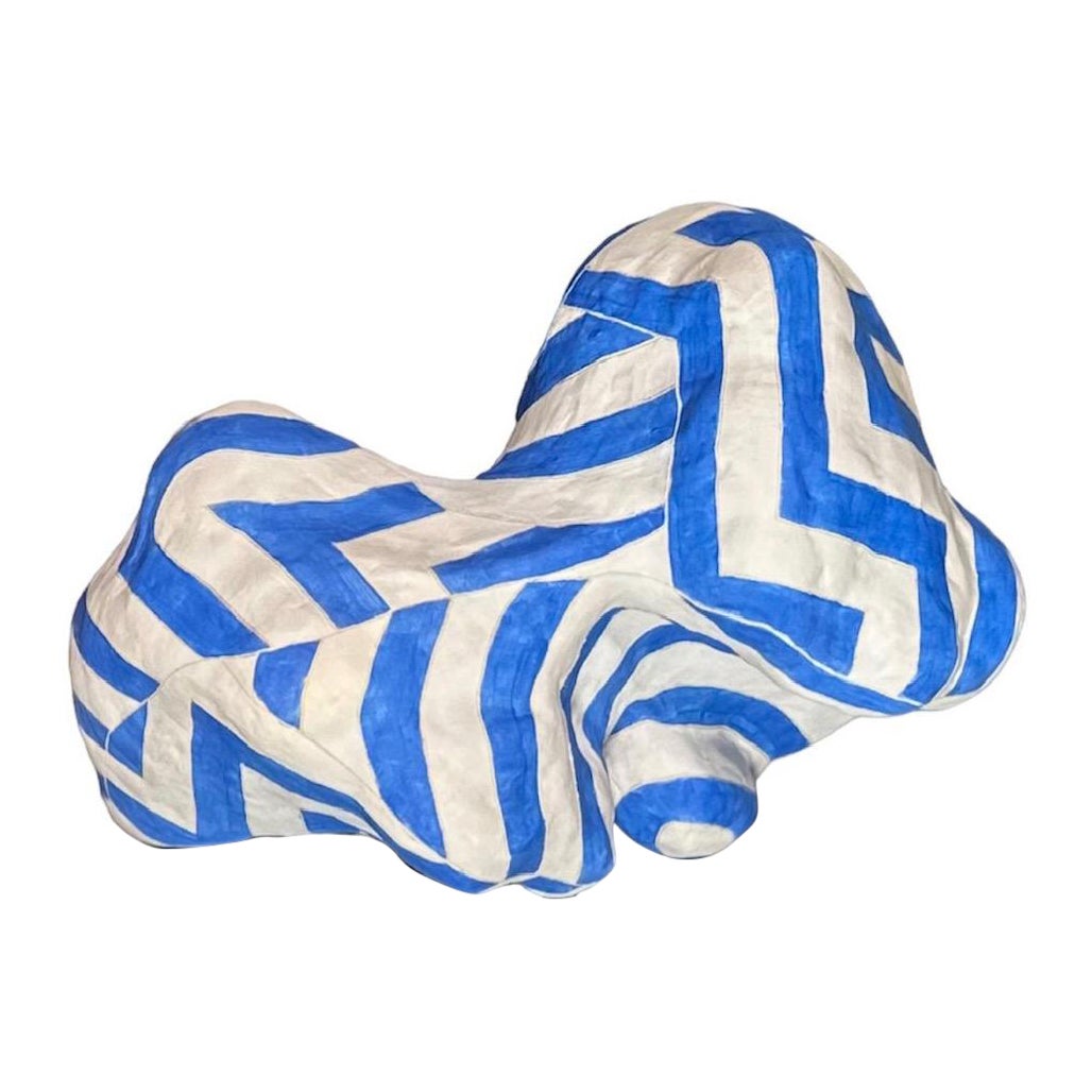 blue and white zigzag table sculpture  For Sale