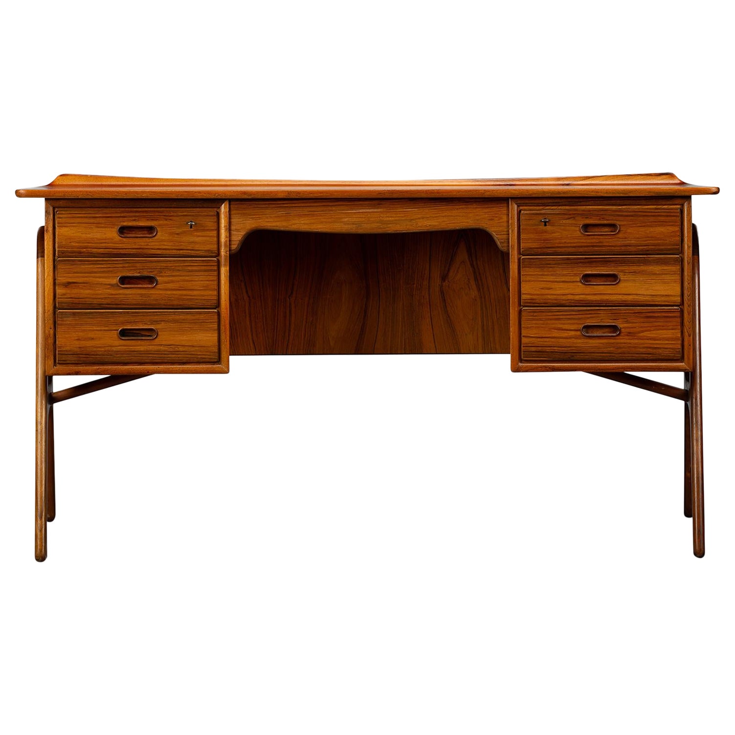Danish Midcentury Modern Rosewood Desk by Svend Age Madsen for HP Hansen, 1960s For Sale