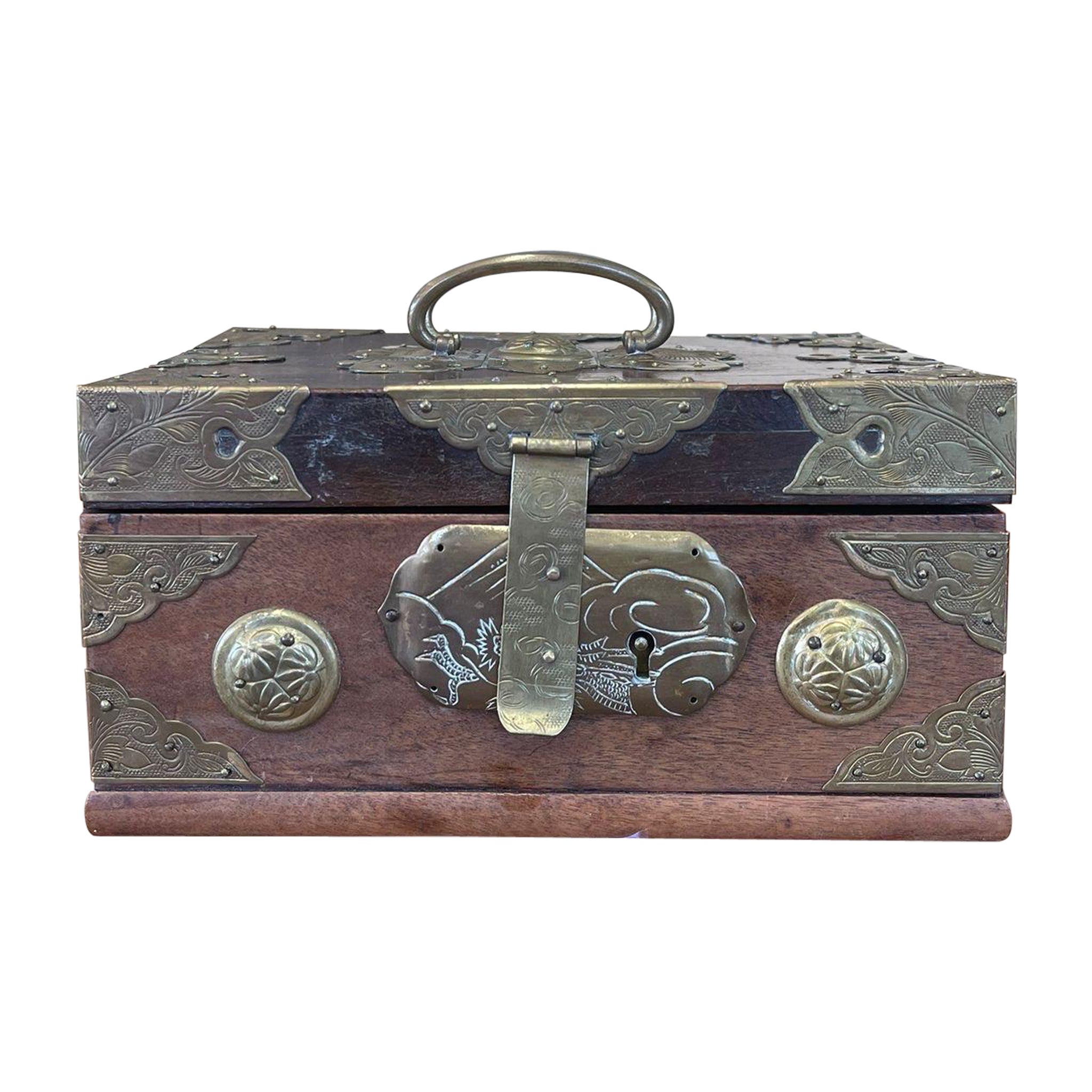 Vintage Wooden Jewelry Box With Gold Toned Accents. For Sale
