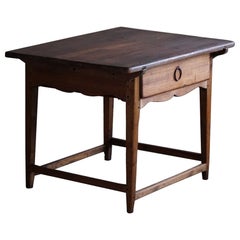 Primitiver, handgefertigter Schreibtisch aus Kiefer, hergestellt von einem schwedischen Schreiner, 1800er Jahre 