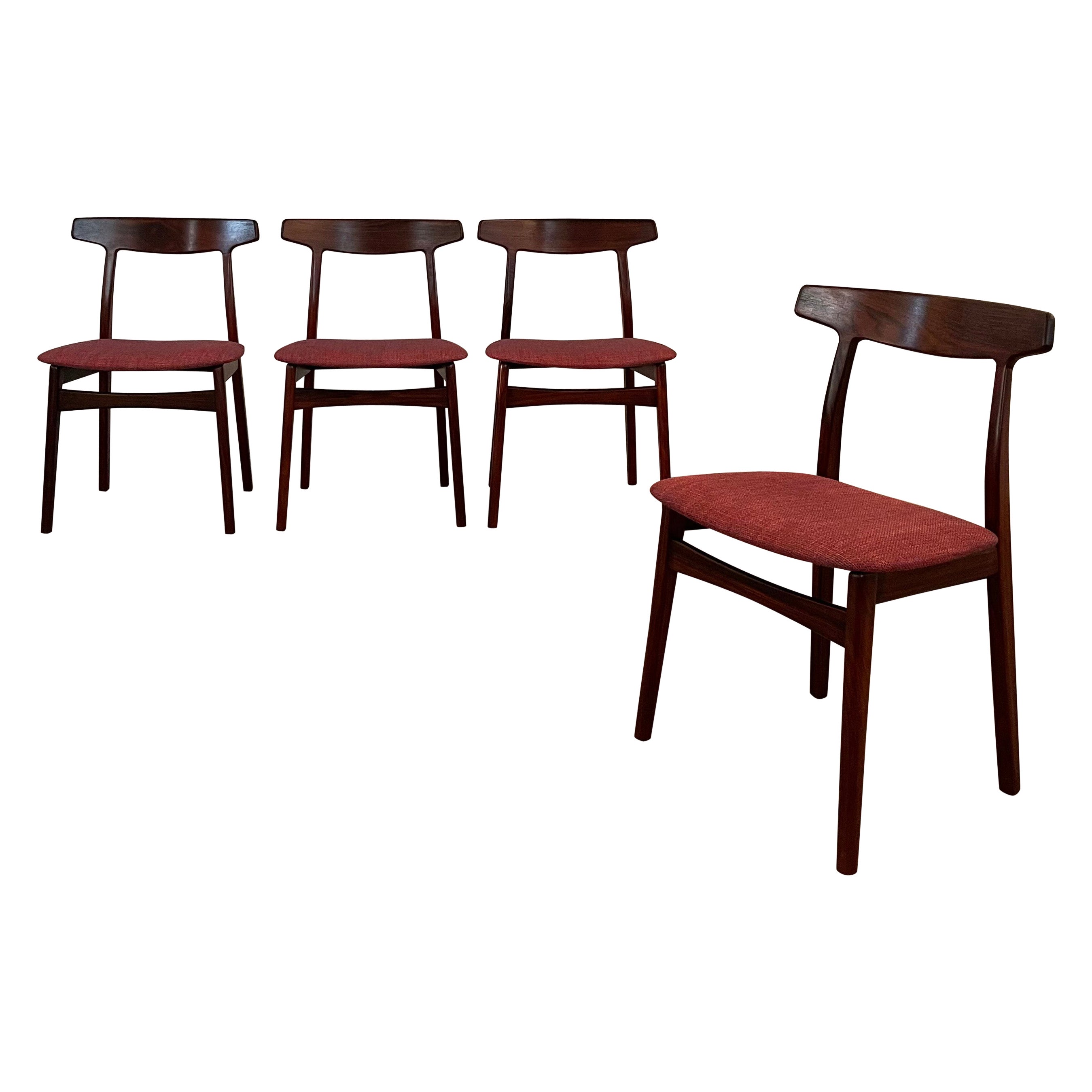 Scandinavian Modern Rosewood Dining Chairs By Henning Kjaernulf For Bruno Hansen
