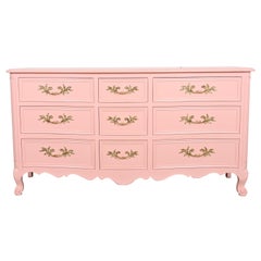 Kindel Furniture French Provincial Louis XV laqué rose, reverni