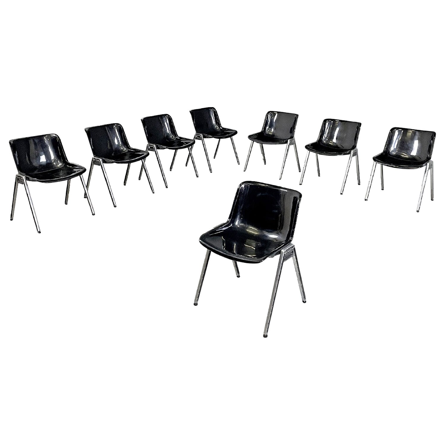 Italian modern black plastic chairs Modus SM 203 by Borsani for Tecno, 1980s For Sale