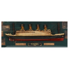 Vintage Cased Diorama of the Titanic with photos & Cuttings 20th Century