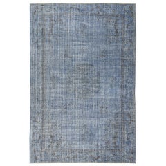 6.5x10 Ft Handmade Turkish Wool Area Rug in Blue with Art Deco Chinese Design (Tapis de laine turque fait main en bleu avec un design chinois art déco)