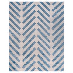 „Binary – Blau + Creme“ /  8' x 10' / Handgeknüpfter Teppich aus Wolle + Seide