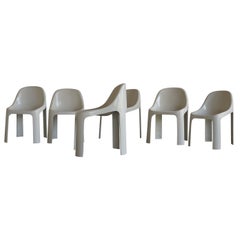 Set of 6 1970's Fibreglass Chairs by Jordi Galí Camprubí