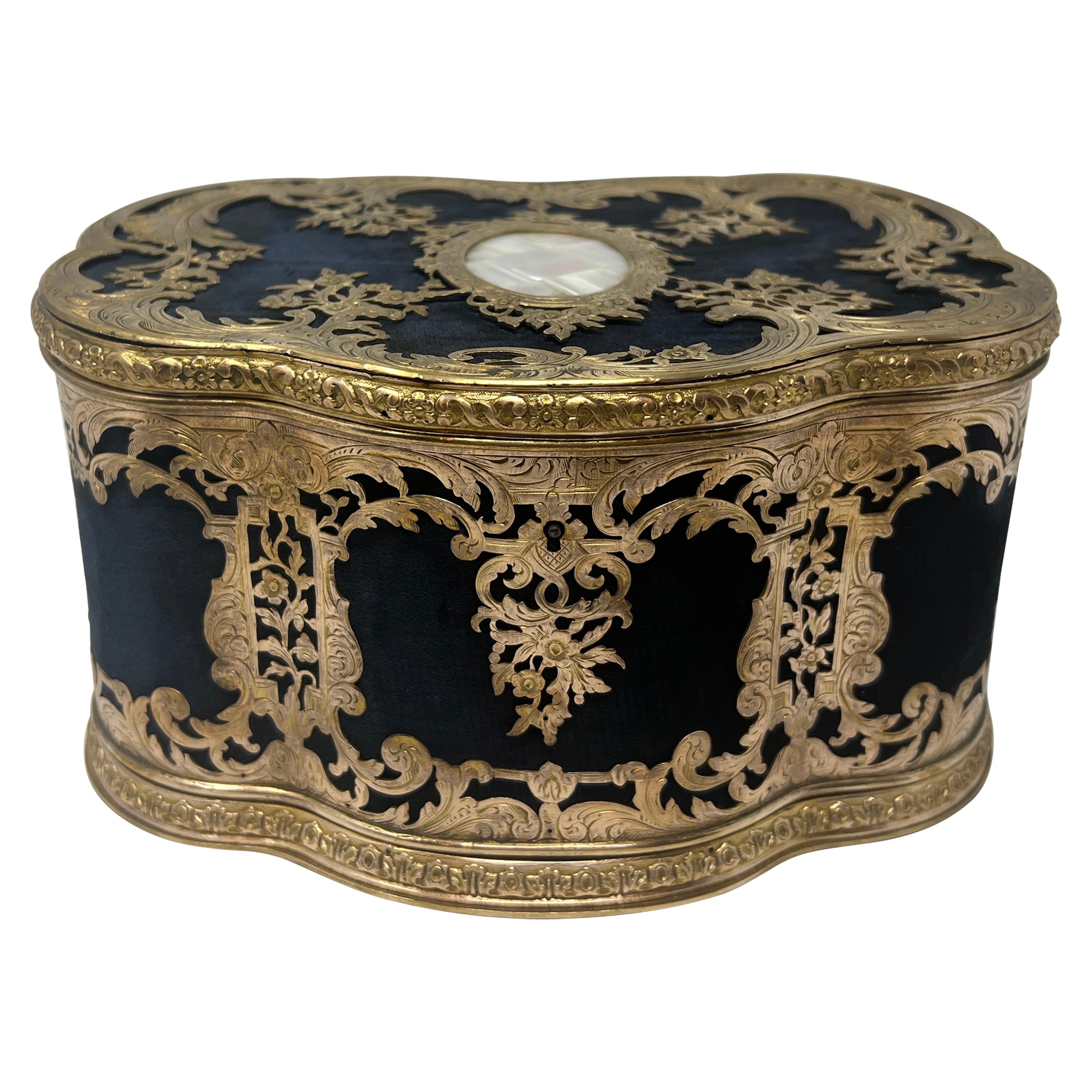 Boîte à bijoux française ancienne en cobalt et bronze doré délicat « dentelle », vers 1870