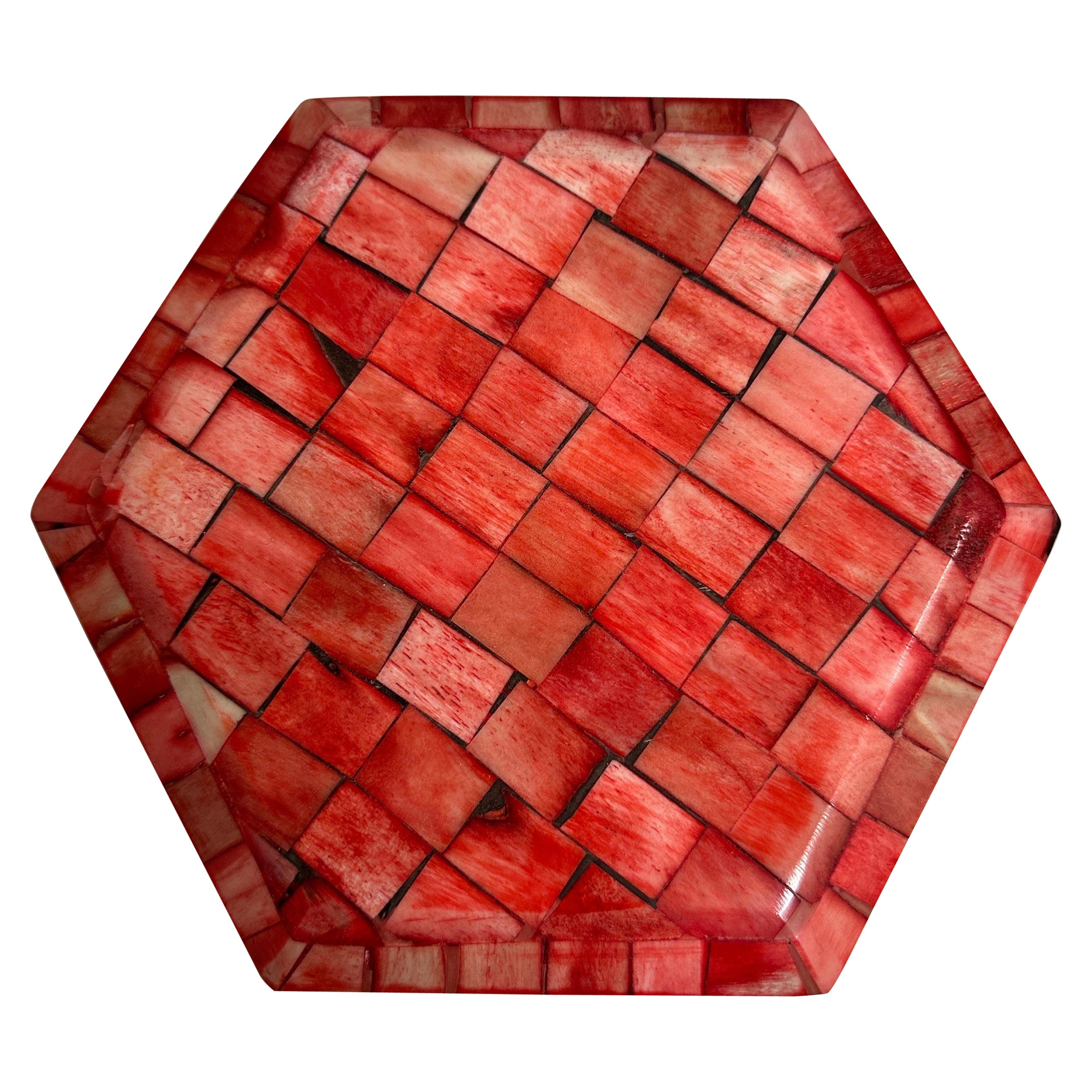 Schmuckkästchen aus rot gefärbtem, mosaikartigem Knochen im Angebot