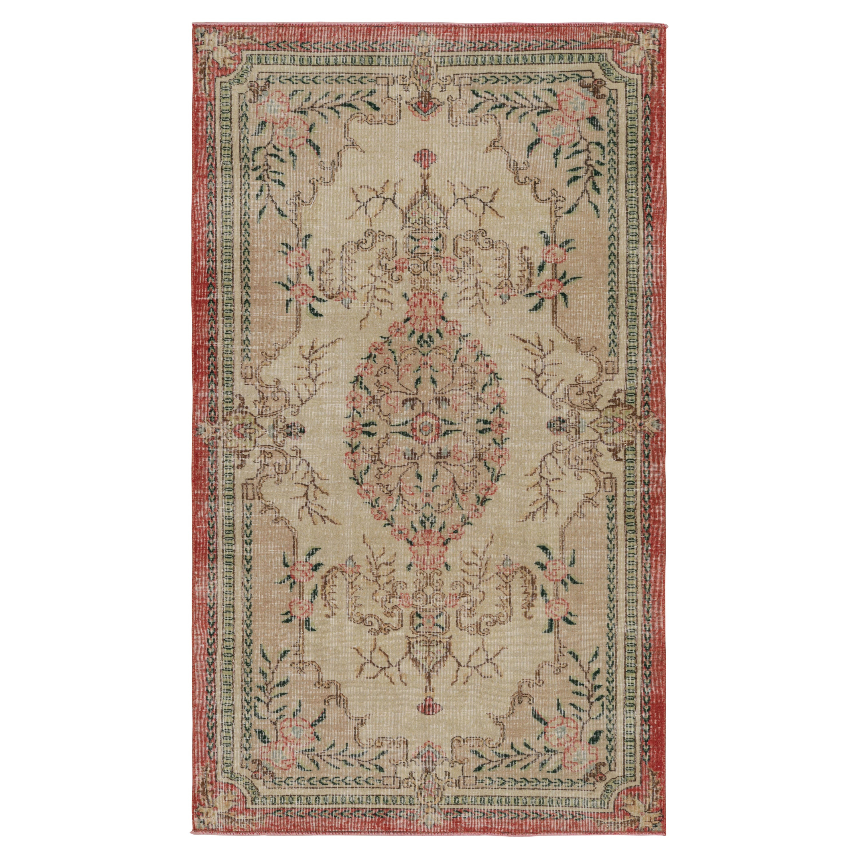 Vintage Zeki Müren Teppich, mit floralen geometrischen Mustern, von Rug & Kilim im Angebot
