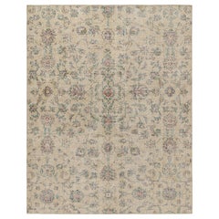Vintage Transitional Teppich in Beige mit grünem Blumenmuster, von Rug & Kilim 