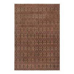 Vintage-Teppich mit beige-braunen und schwarzen geometrischen Mustern, von Rug & Kilim