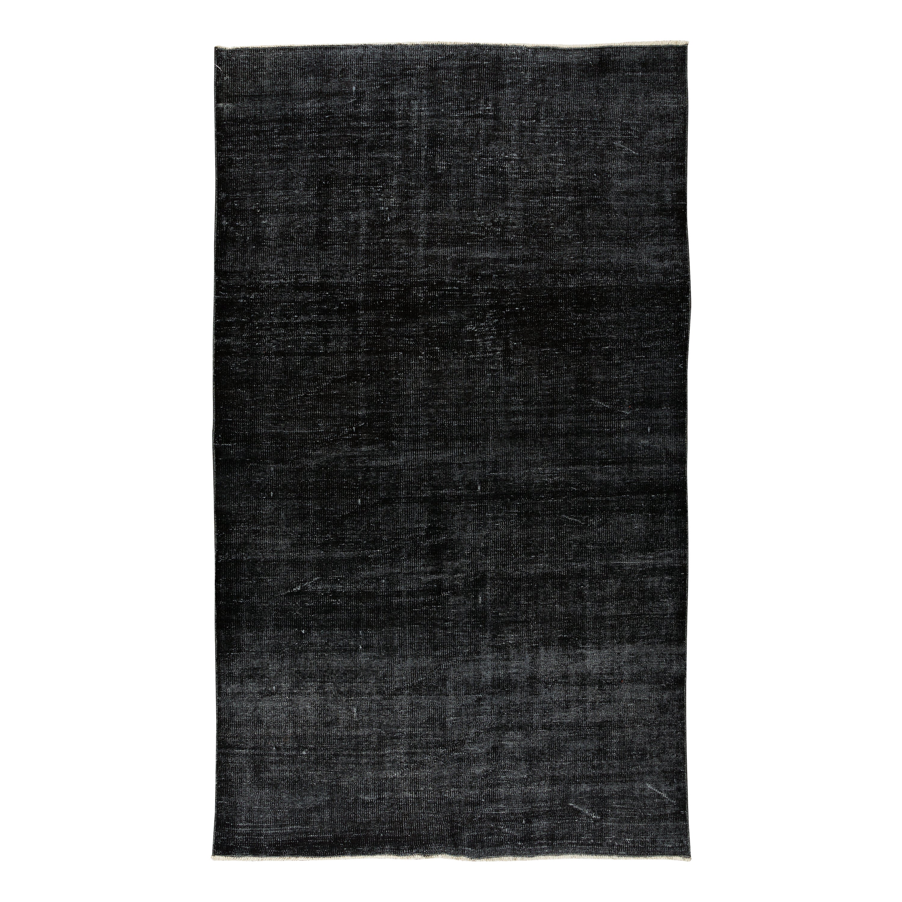 5.5x9.2 Ft Solid Black Area Rug made of wool and cotton, Hand-Knotted in Turkey For Sale