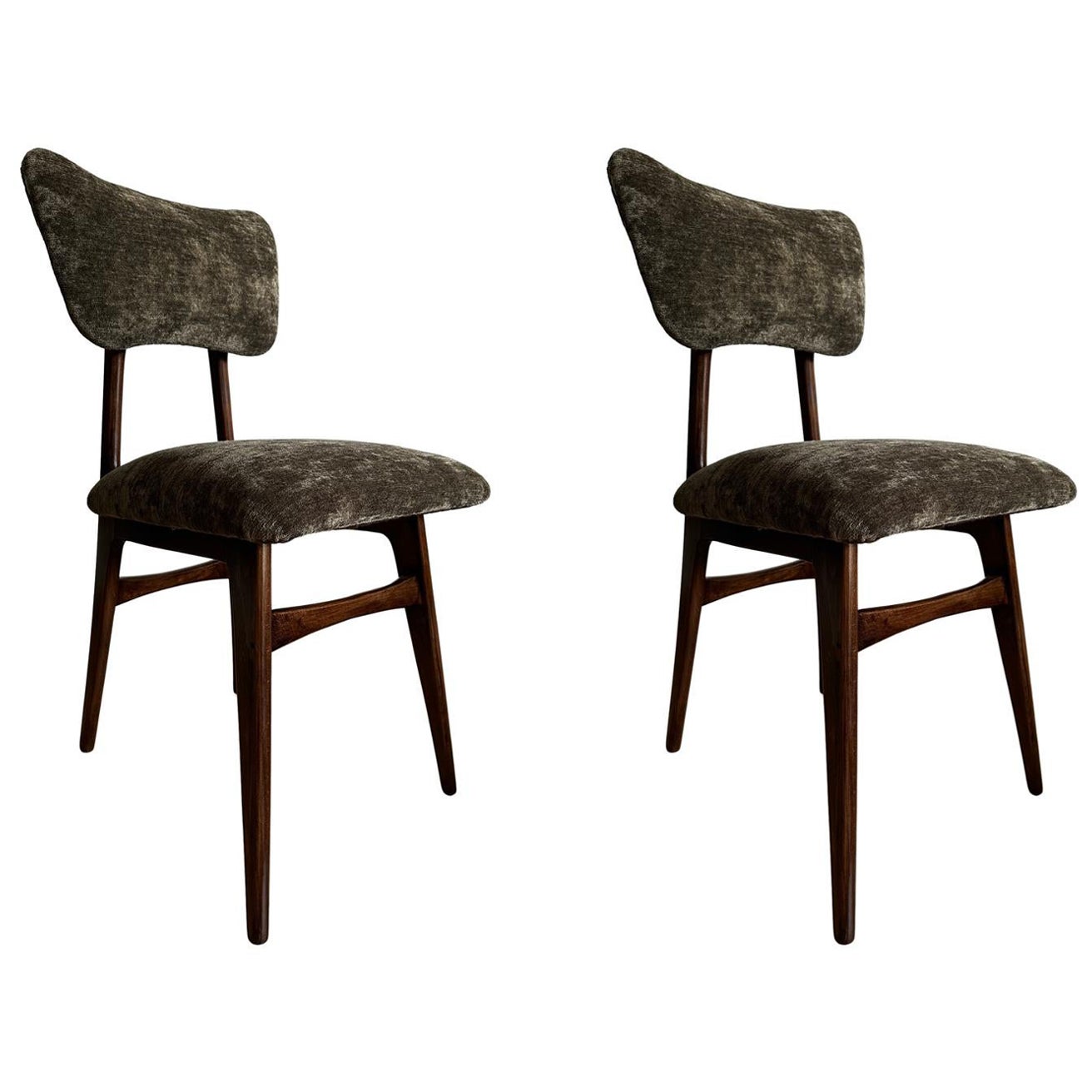 Set of Two Midcentury Dining Chairs in Green Velvet Upholstery, Poland, 1960s
