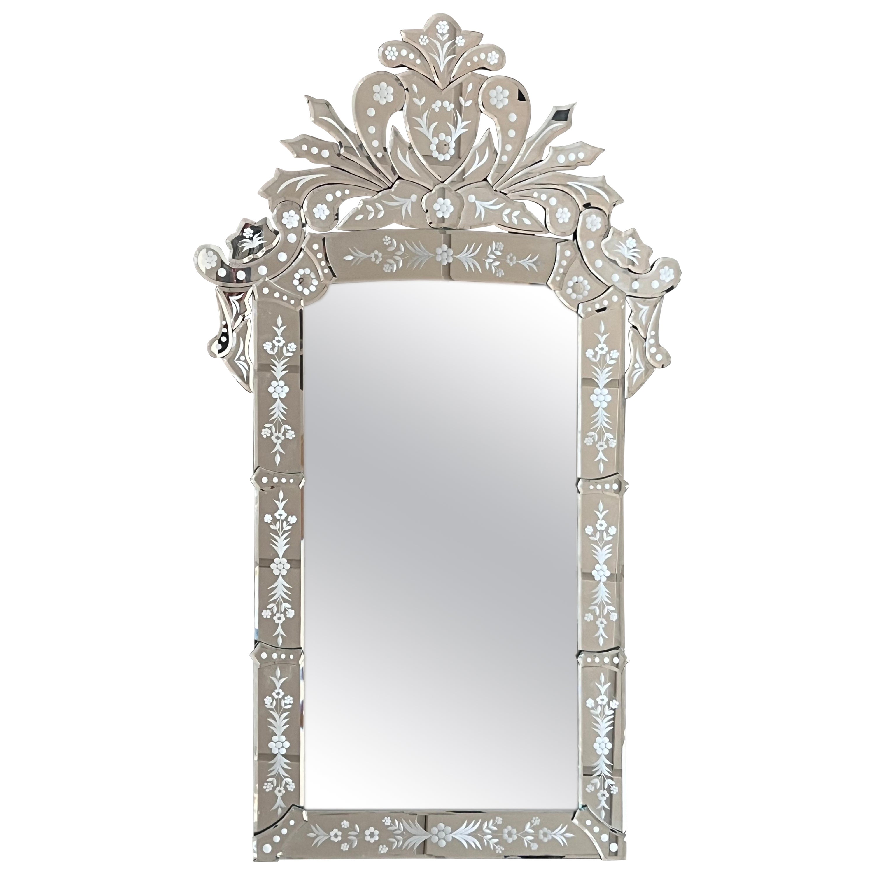 Nouveau miroir vénitien avec crête