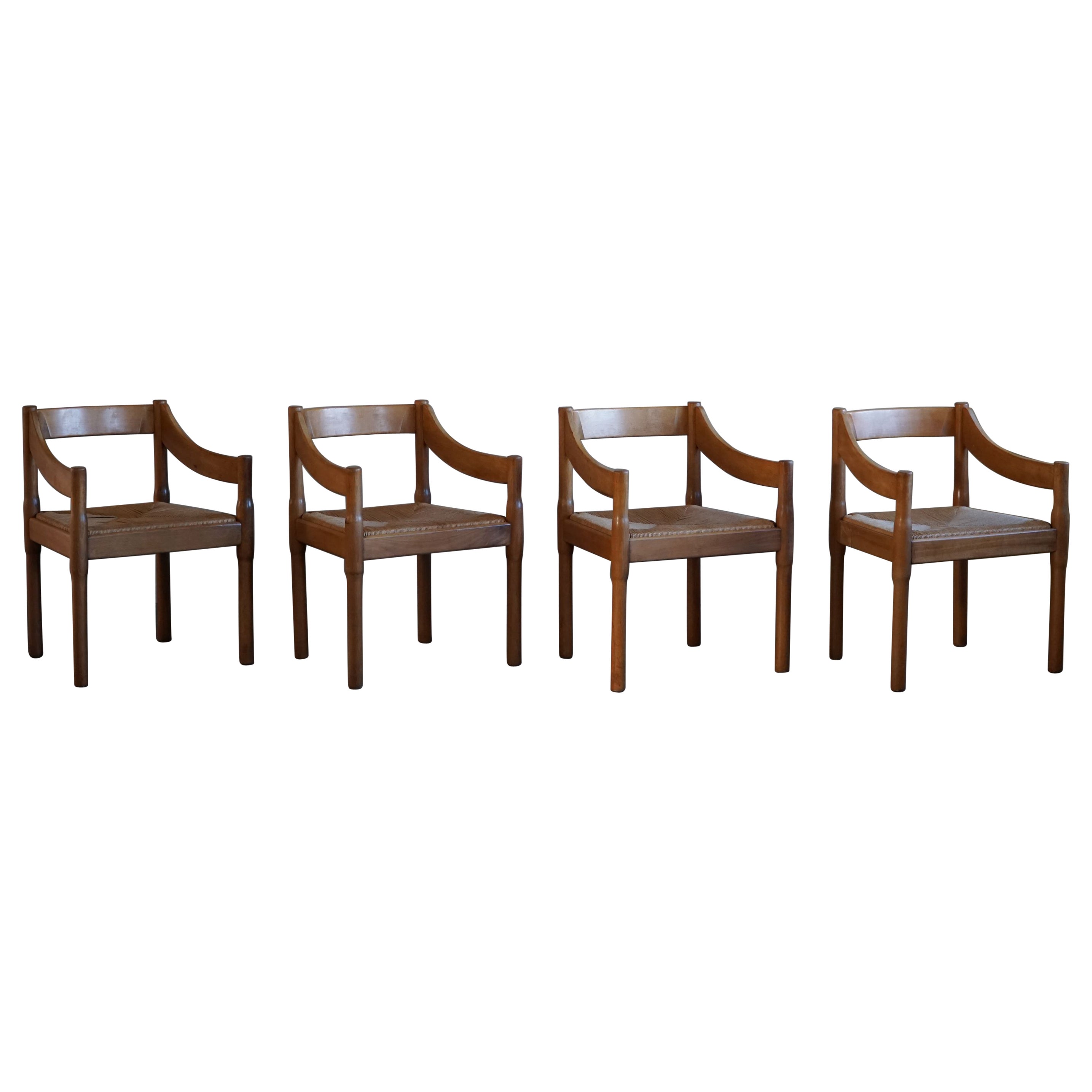 Vico Magistretti, Set of 4 "Carimate" Chairs for Cassina, Italian Modern, 1970s