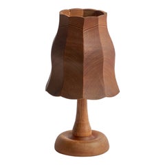 Schwedische Designerin, Tischlampe, Kiefernholz, Schweden, 1970er Jahre