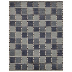 Rug & Kilim's High Scandinavian Style Rug with Blue Geometric Patterns (tapis de style scandinave à motifs géométriques bleus)