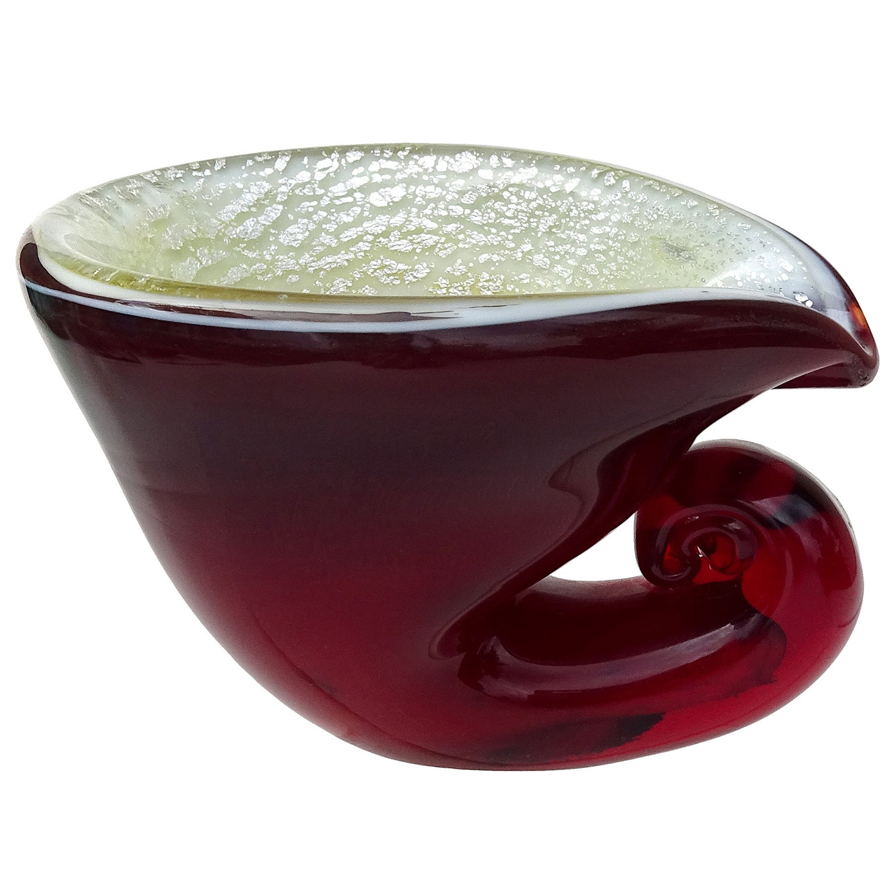 A.VE.M. Murano Red Yellow Silver Flecks Italian Art Glass Seashell Ashtray Bowl (bol cendrier en forme de coquillage) en vente