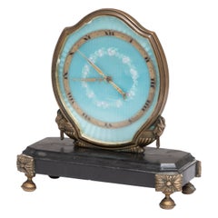 Horloge de bureau Art Déco Gubelin de 8 jours en guilloché et bronze