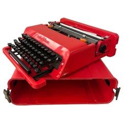 Máquina de escribir Valentine de Ettore Sottsass producida por Olivetti, Italia, hacia la década de 1960