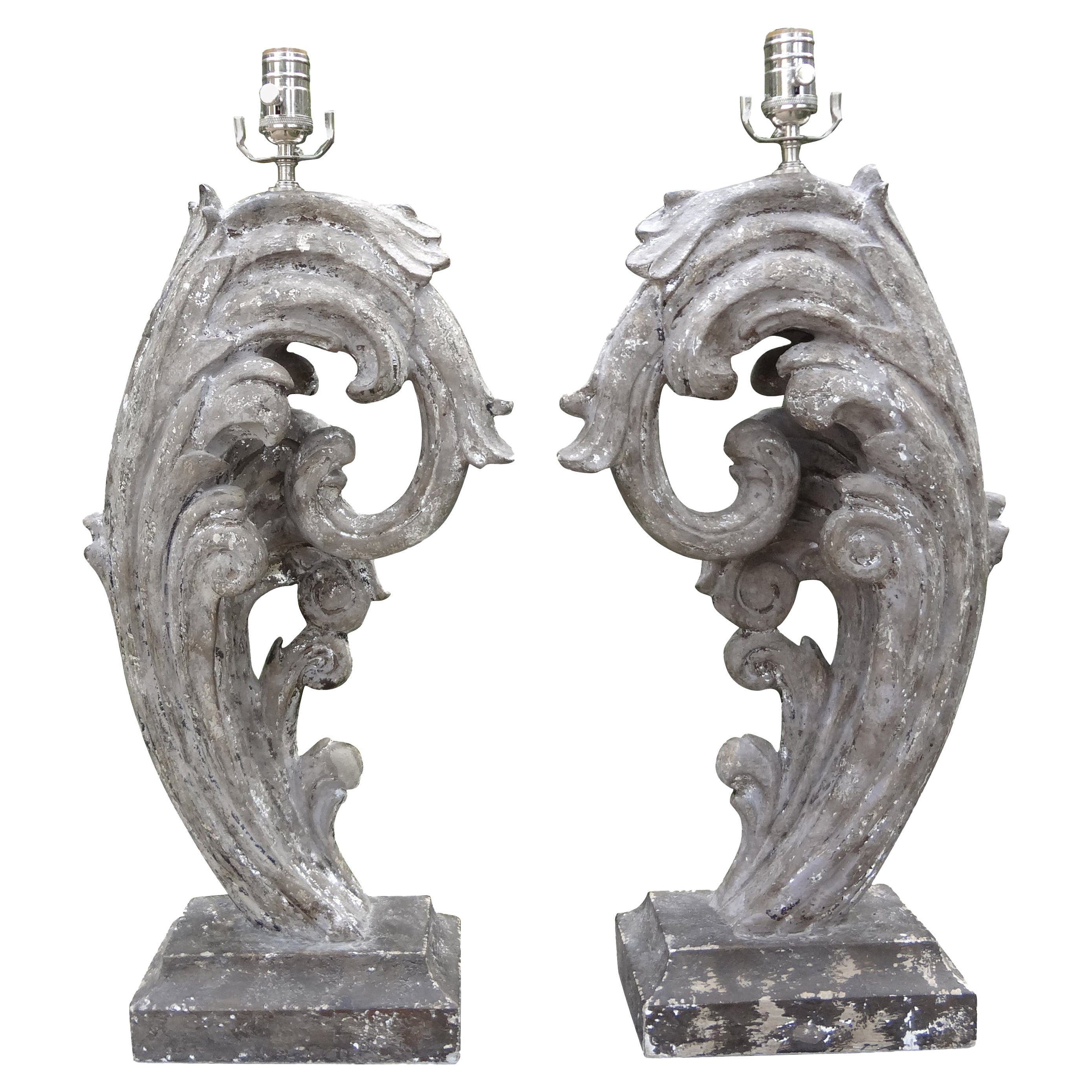 Paire de lampes prunes vintage en argent doré vieilli d'après Dorothy Draper