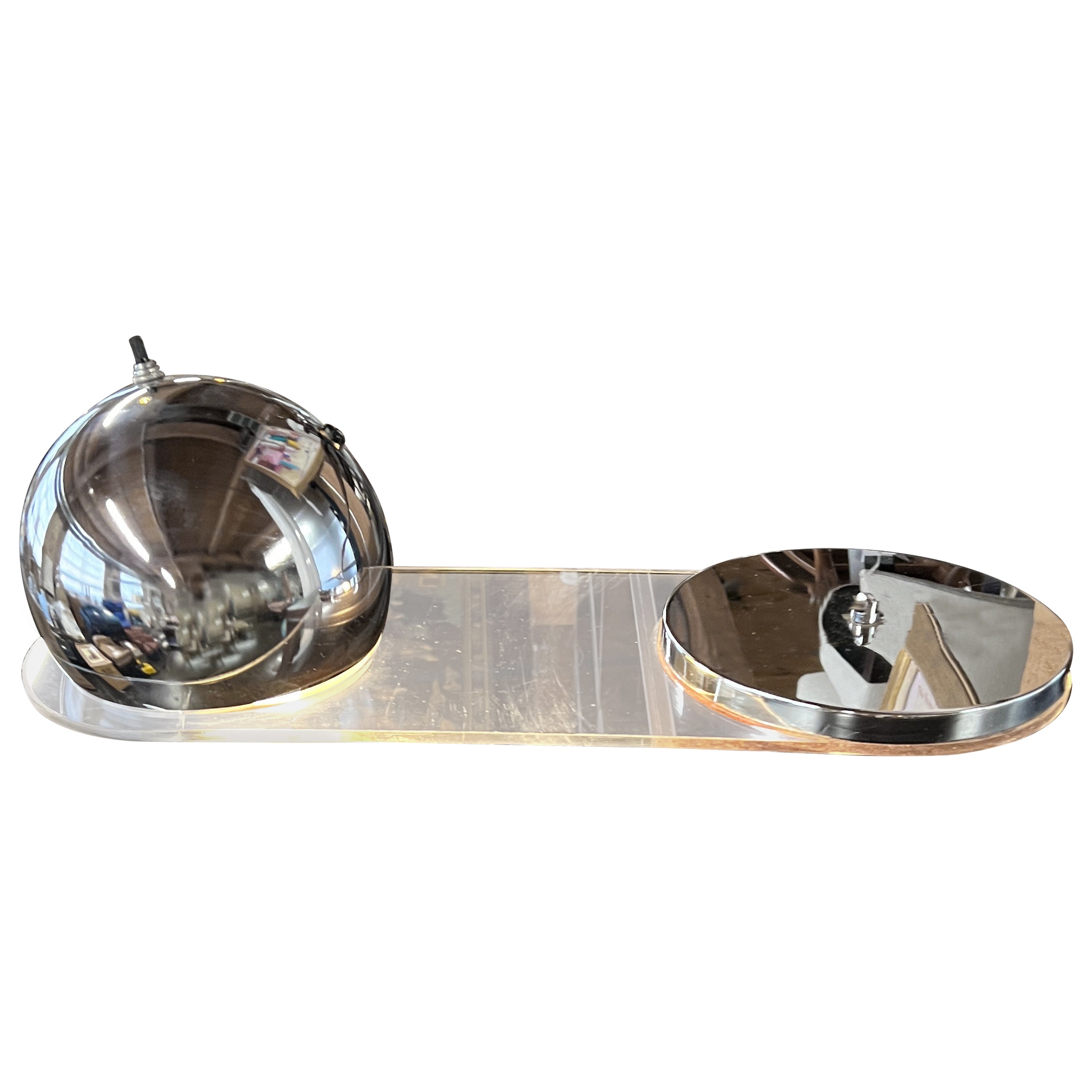 Lampada per pianoforte o libreria di metà secolo in cromo e lucite di Raymor in vendita