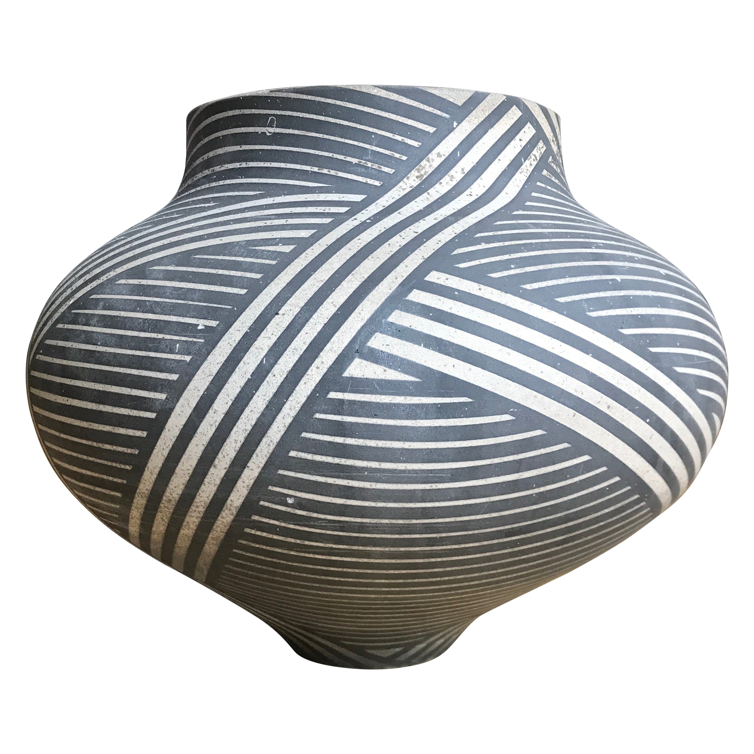 Nickolas Bernard Large Acoma Style Studio Pottery Vase or Planter 