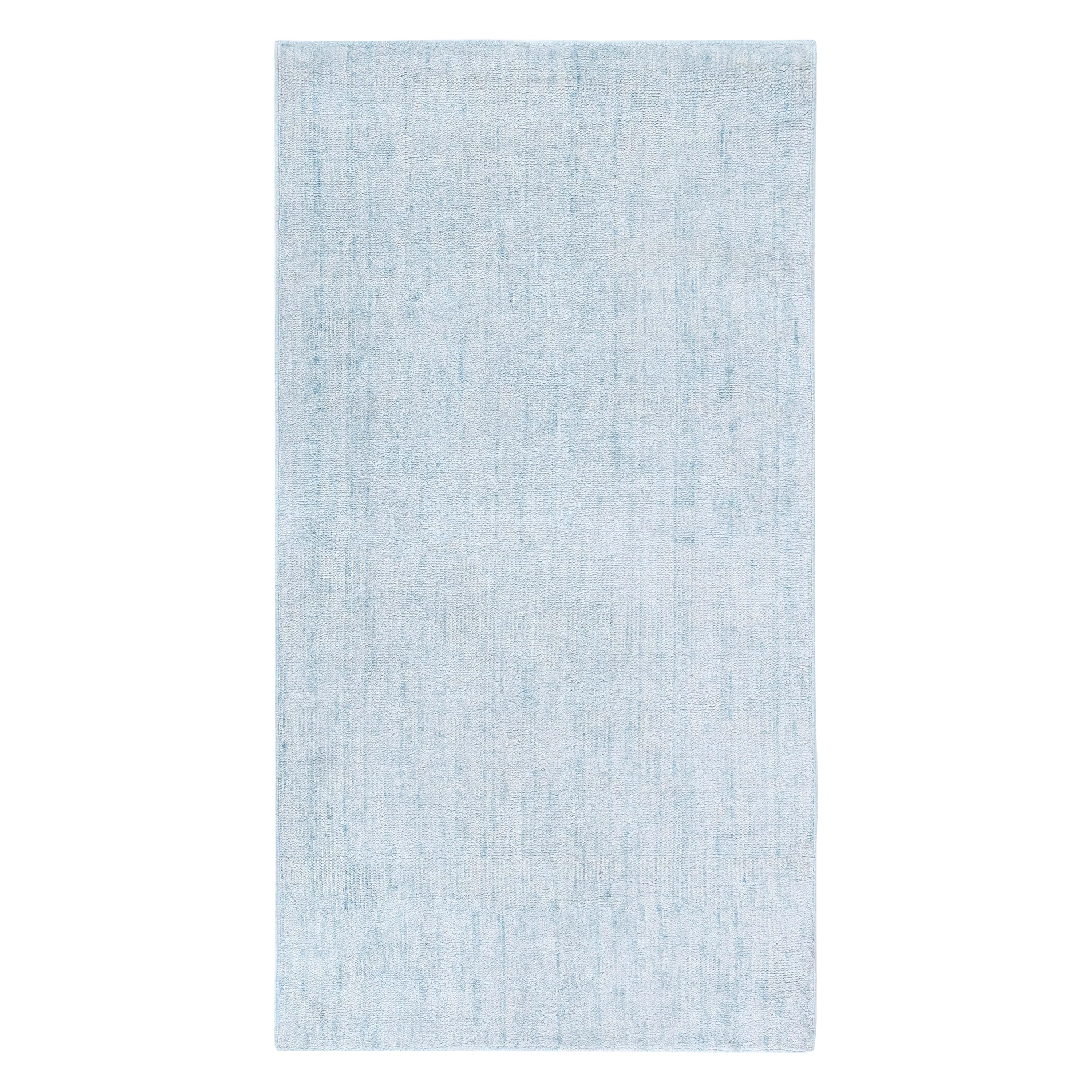 Aqua-blauer Wollteppich von Doris Leslie Blau im Angebot