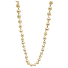 Vintage Mid Century Pearl Necklace