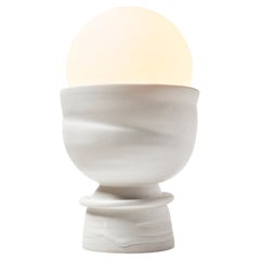 Lampe de bureau originale en céramique en forme d'œuf par Erin Hupp