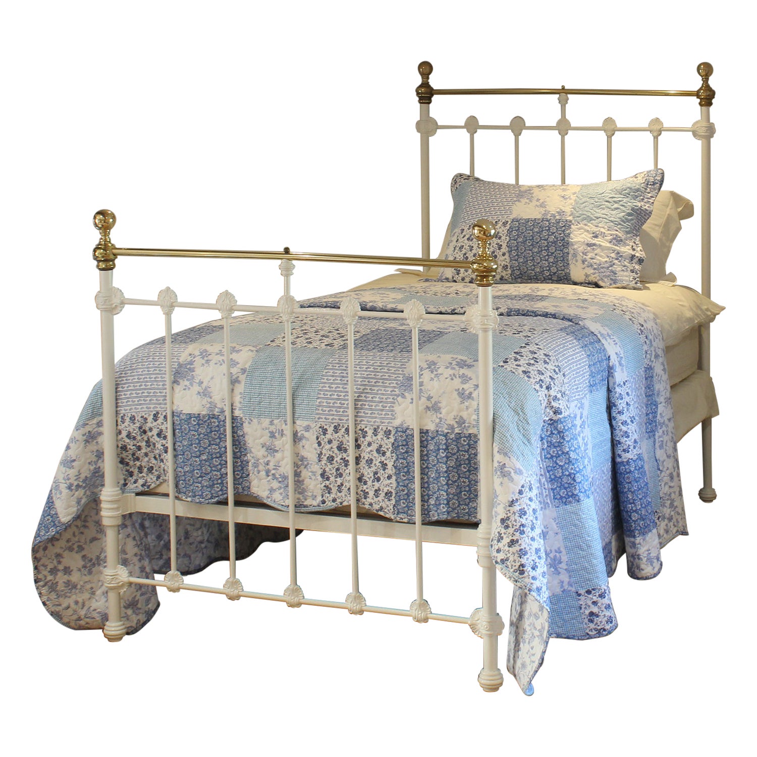 Large Single White Antique Bed MS72 For Sale