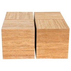 Mid-Century Modern Satz von vier Cube Pedestals /Coffee Table