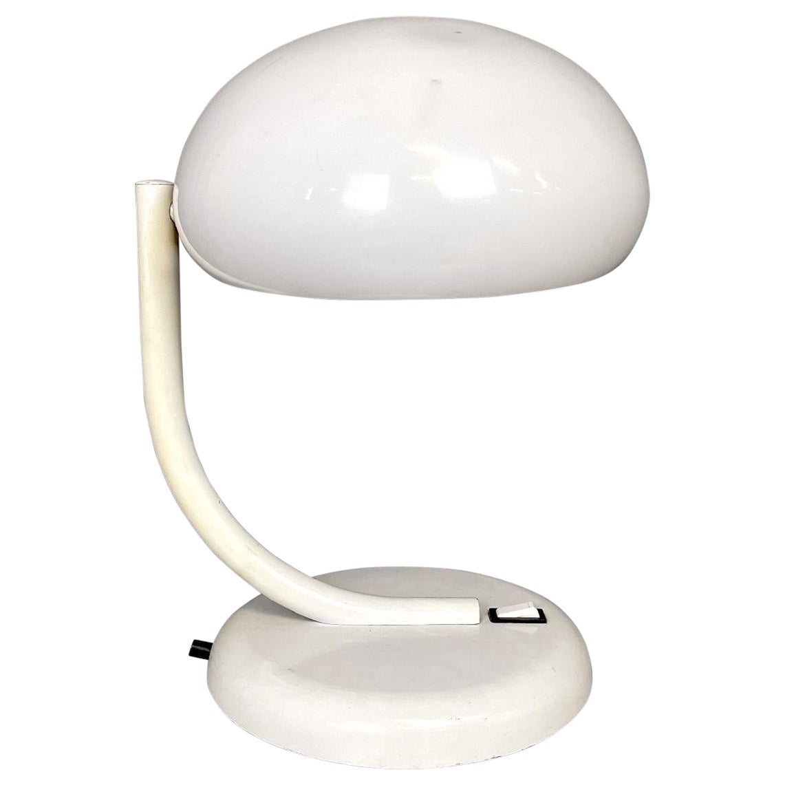 Italian mid-century modern round white table lamp by Stilnovo, 1960s