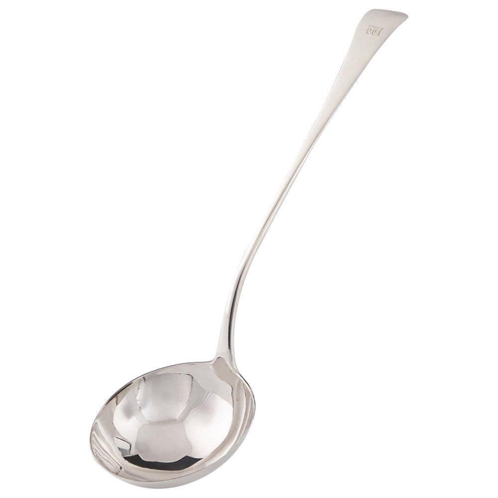 Cucharón de plata de ley Londres - Patrón inglés antiguo 1767
