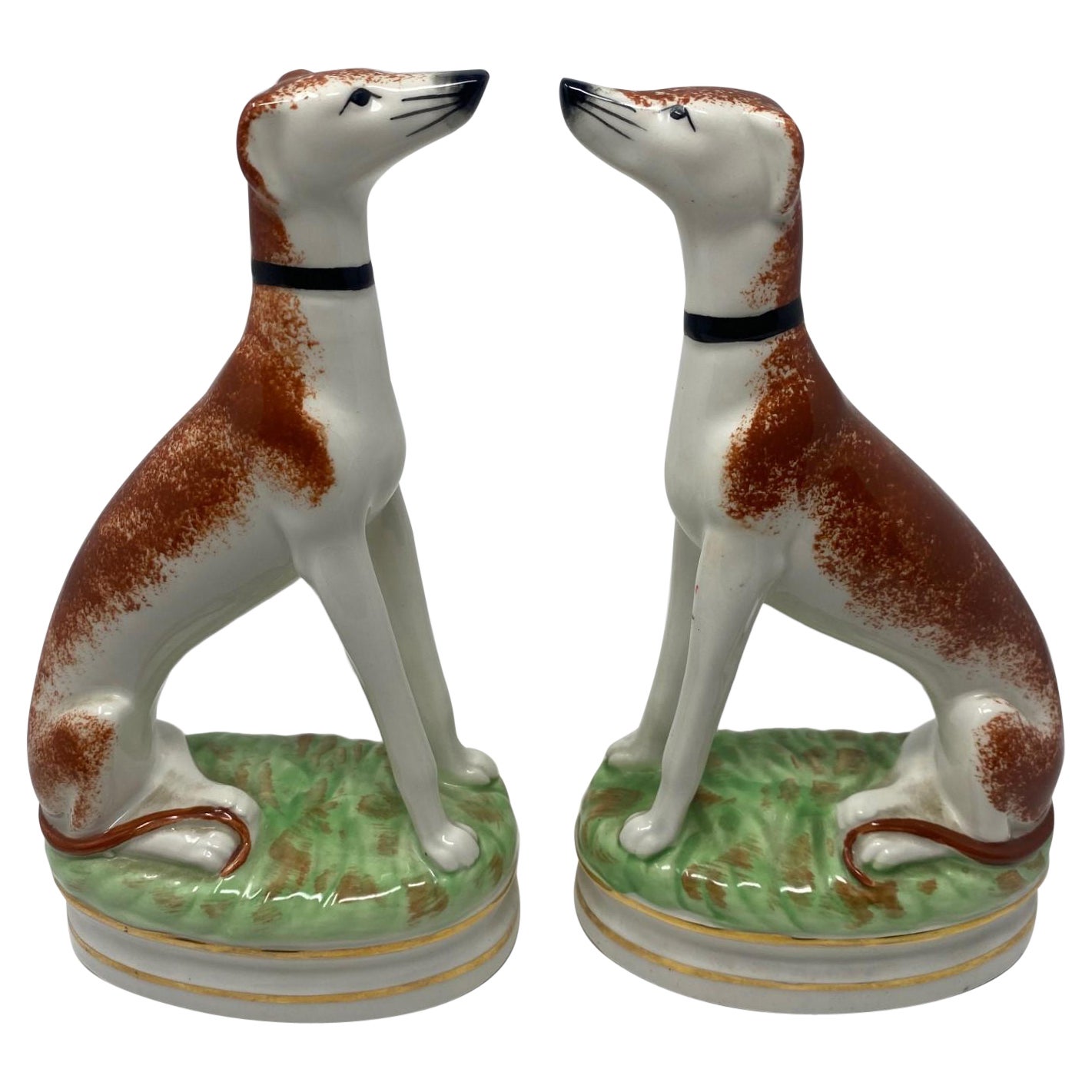 Vintage Fitz and Floyd Ceramic Staffordshire Hunting Dog Bookends For Sale