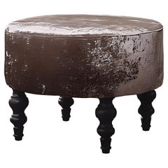 JOKER Round Brown Pouf with Turned Wooden Legs and Velvet 
