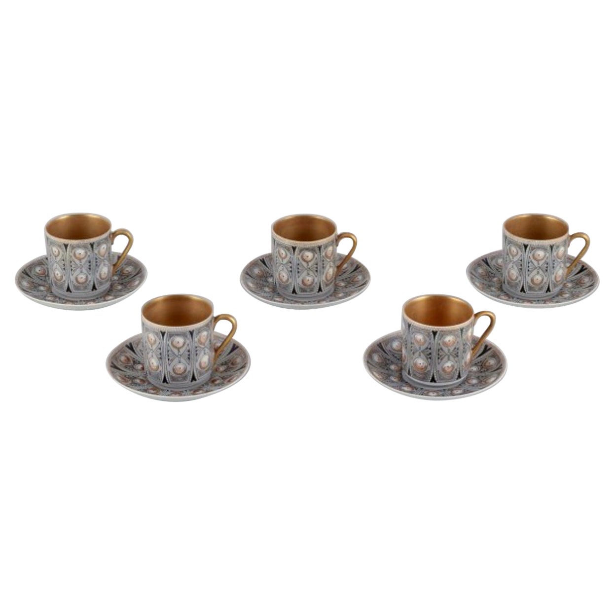 Raija Uosikkinen, Arabia. Set of five "Asta" coffee cups with saucers. 