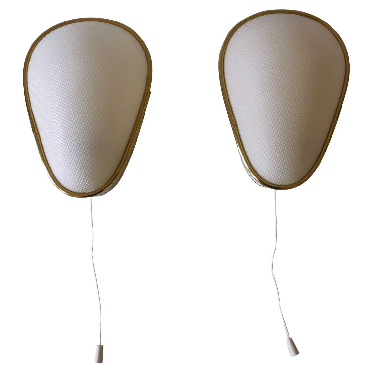 Set of Two Rare & Elegant Mid-Century Modern Sconces or Wall Lamps Germany 1950s For Sale