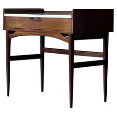 Retro Mid-Century American of Martinsville Desk / Vanity