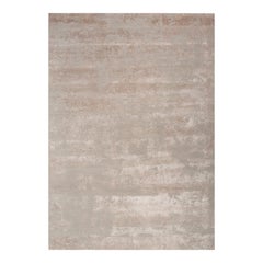 Urban Elegance Classic Gray Hand-Knotted Rug