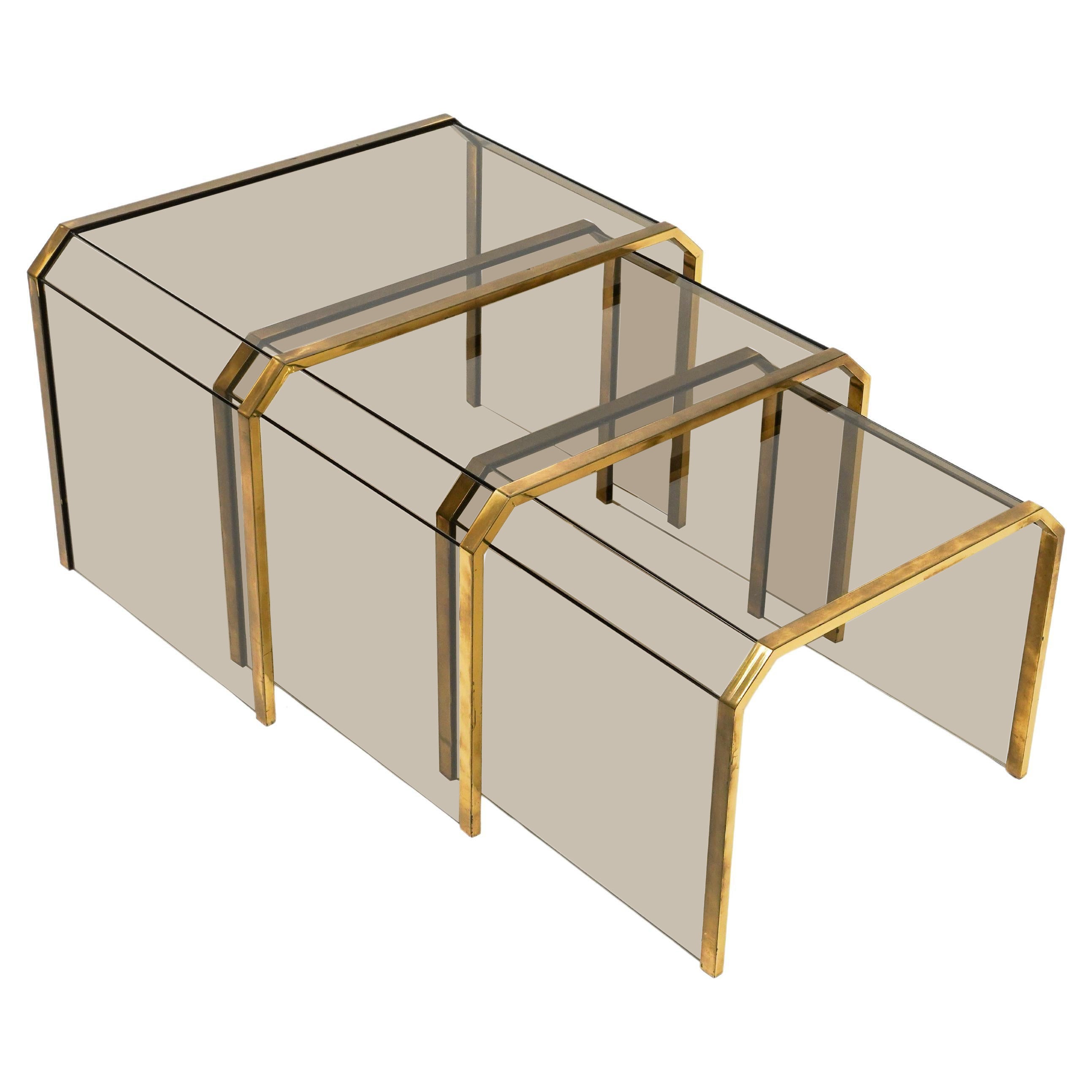 Brass & Glass Set of Three Nesting Tables Gallotti & Radice Style, Italy 1970s For Sale