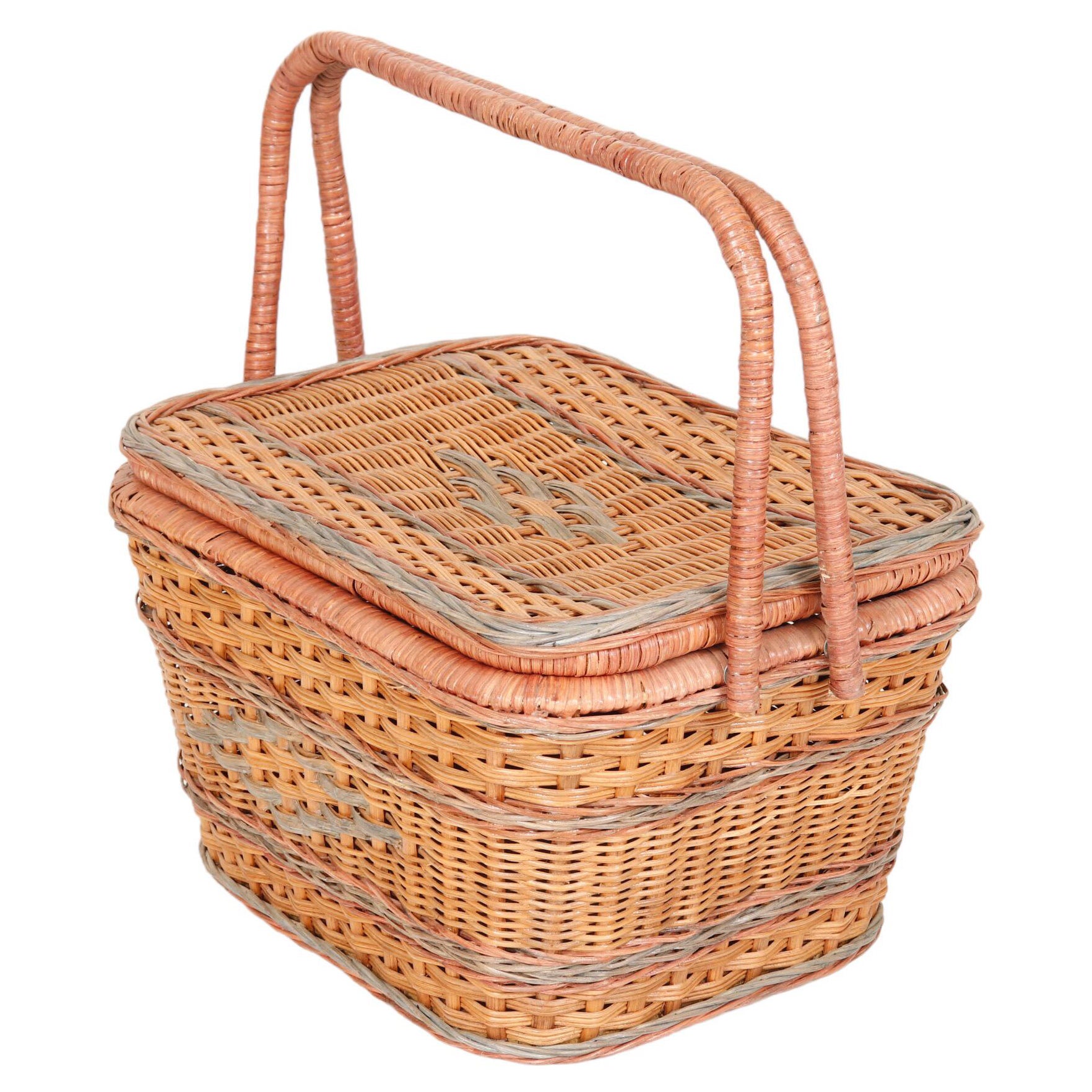 Wicker Picnic Hamper Basket For Sale