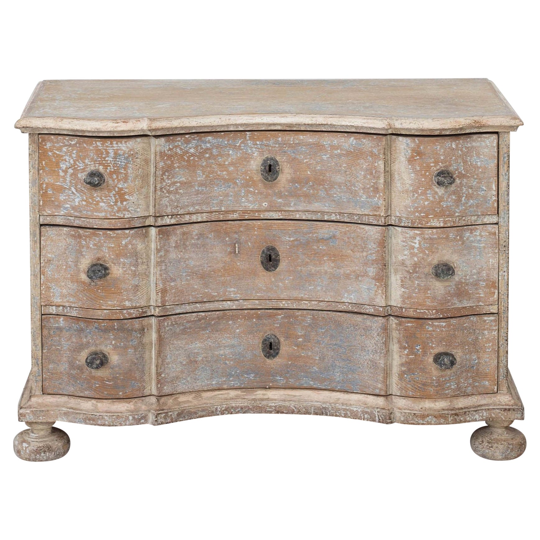 18th c. German Baroque Commode in Original Patina with Arbalette Shaped Front For Sale