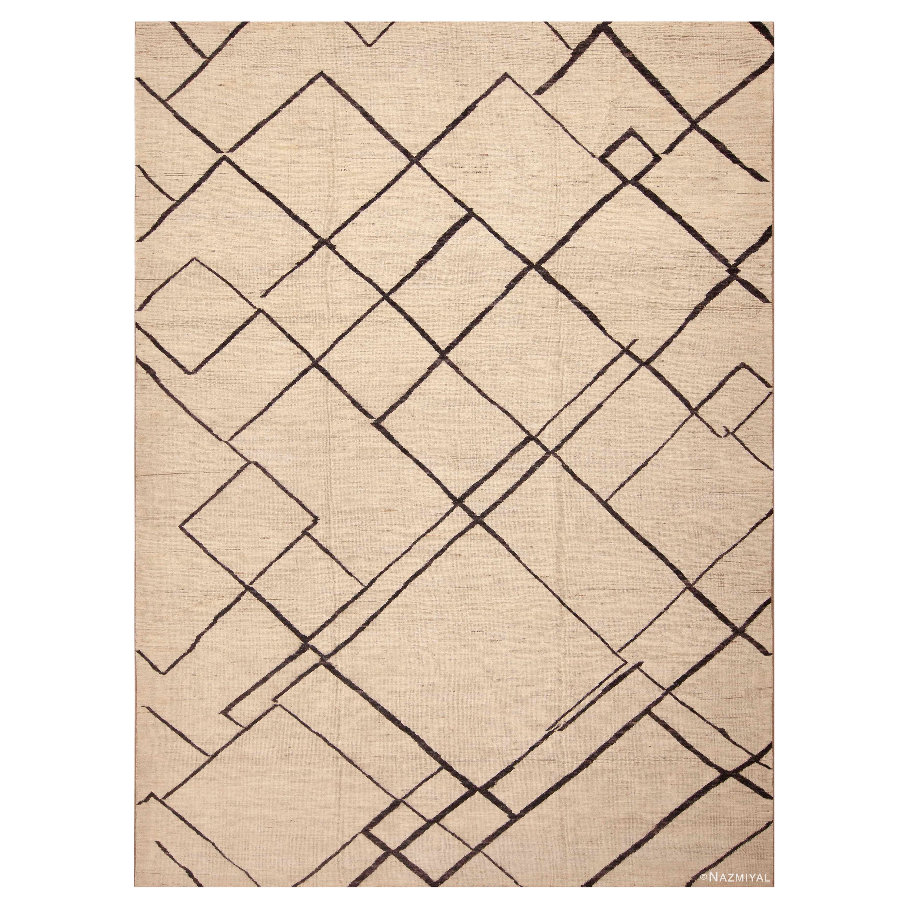 Nazmiyal Collection Modern Geometric Design Room Size Area Rug 9'3" x 12'3" For Sale
