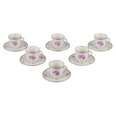 Bing & Grøndahl, Denmark. Six demitasse cups with saucers in porcelain. 1920s