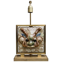 Seltene Tischlampe mit Drachengesicht aus Messing und Keramik