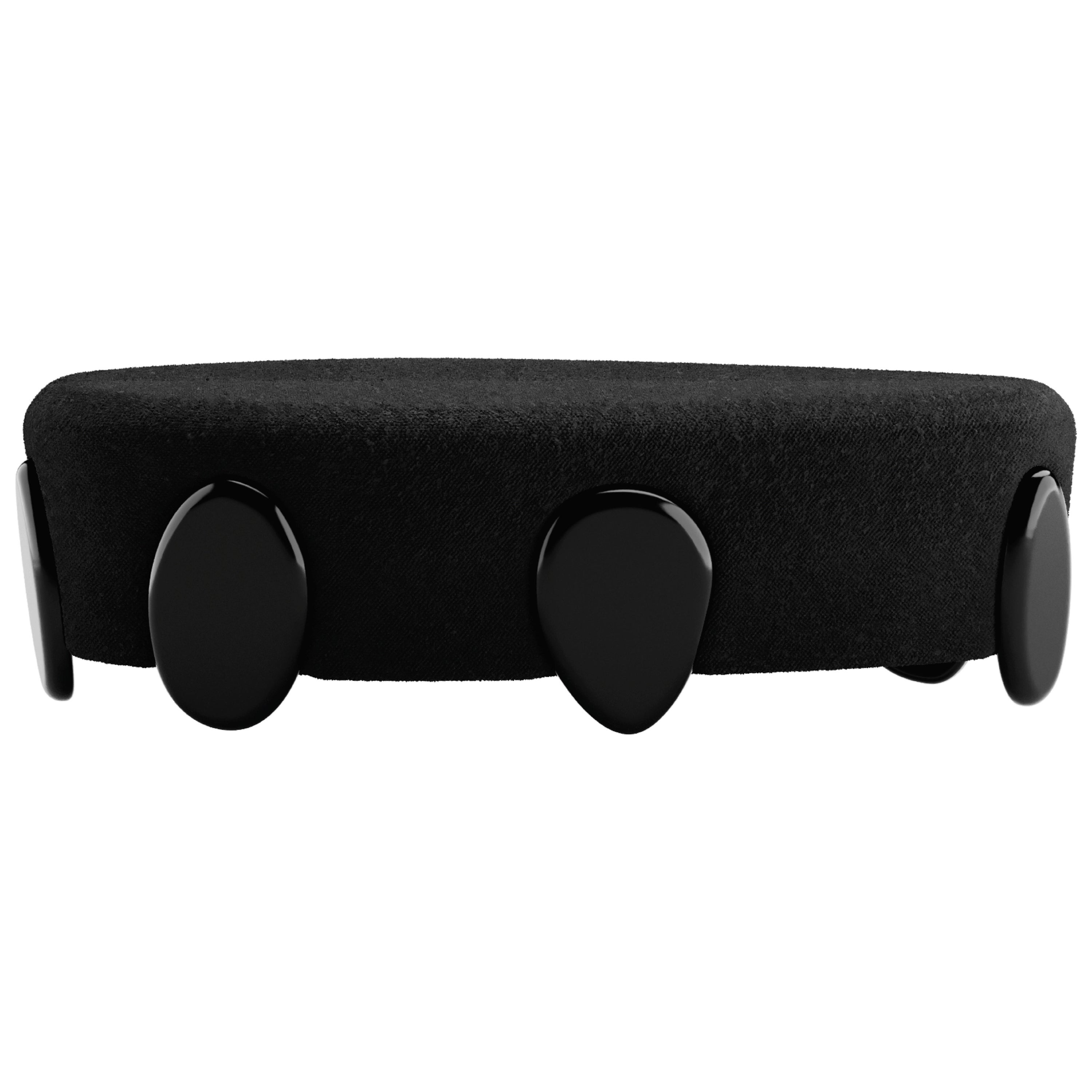 Contemporary Rounded Black Bouclé Bench mit handgemalten Beinen